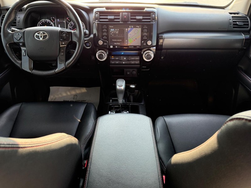 Toyota 4Runner Vehicle Image 12