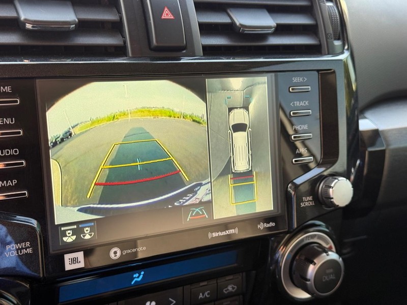 Toyota 4Runner Vehicle Image 21