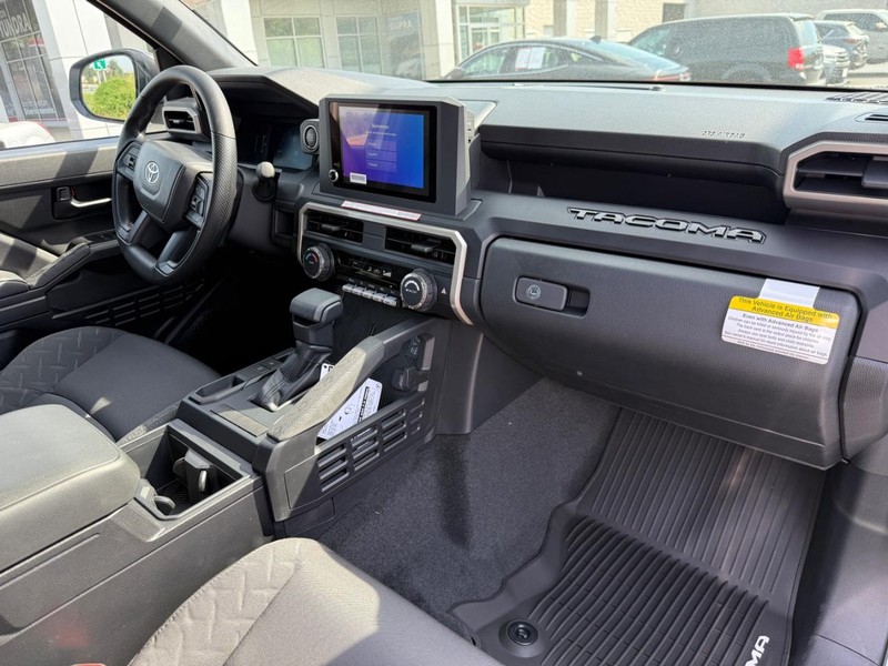 Toyota Tacoma 2WD Vehicle Image 5