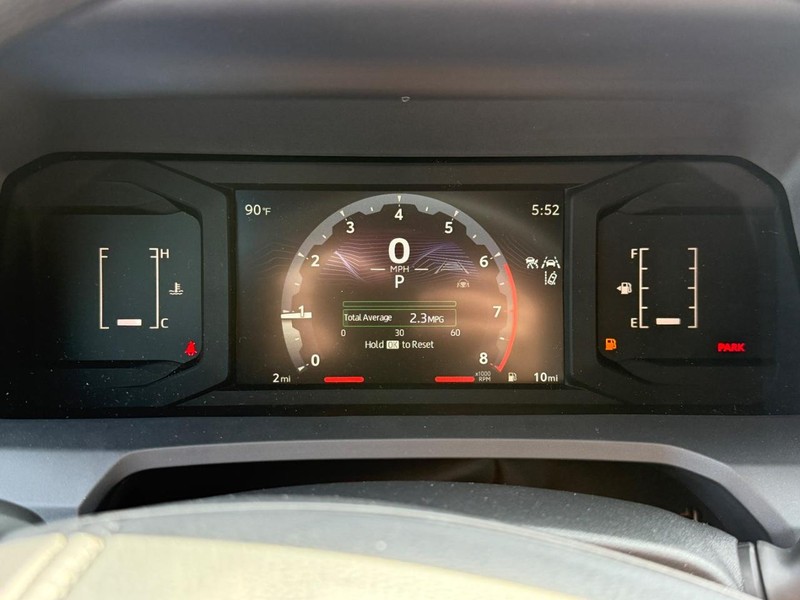 Toyota Tacoma 2WD Vehicle Image 11