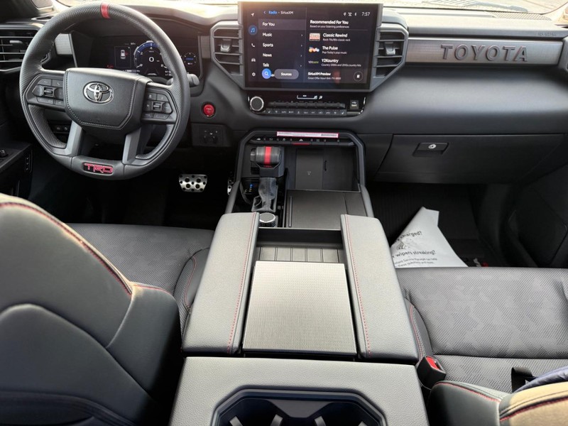 Toyota Sequoia Vehicle Image 13