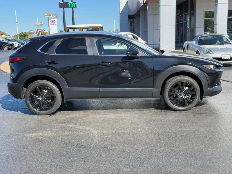 Mazda CX-30 Vehicle Image 2