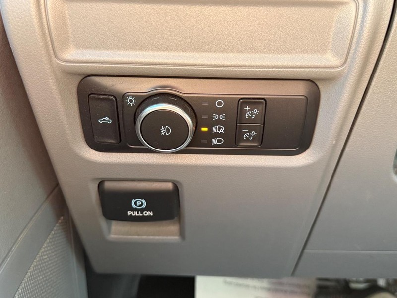 Ford F-150 Vehicle Image 16