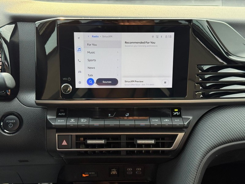Toyota Camry Vehicle Image 14