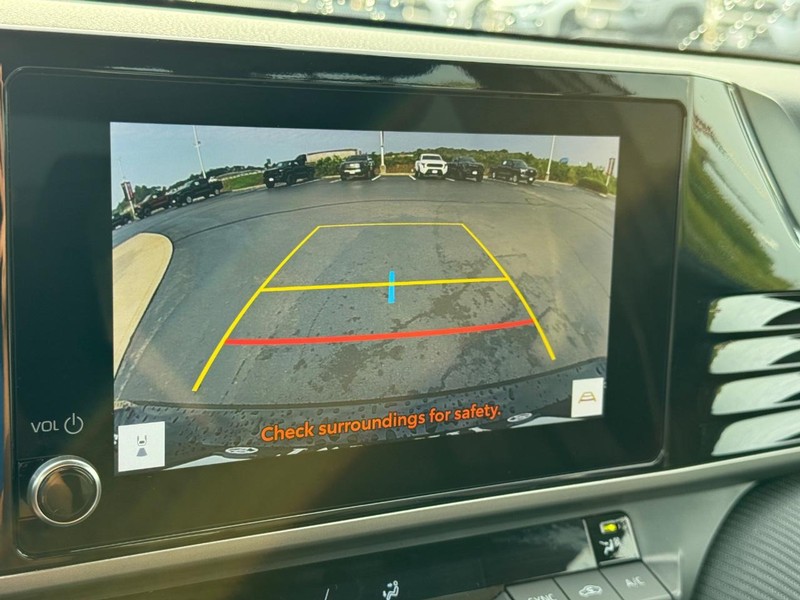 Toyota Camry Vehicle Image 21