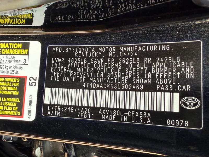 Toyota Camry Vehicle Image 22