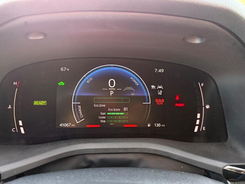 Toyota Camry Vehicle Image 19