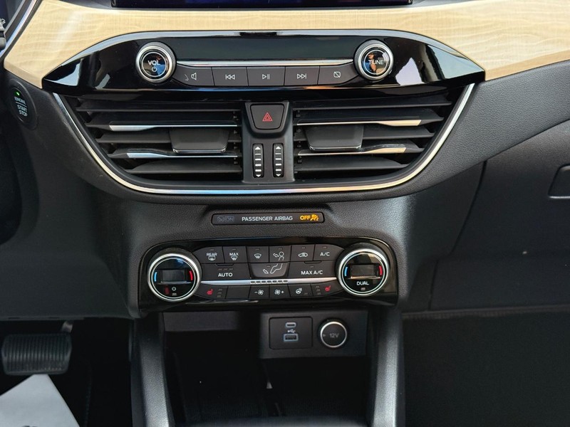 Ford Escape Vehicle Image 11