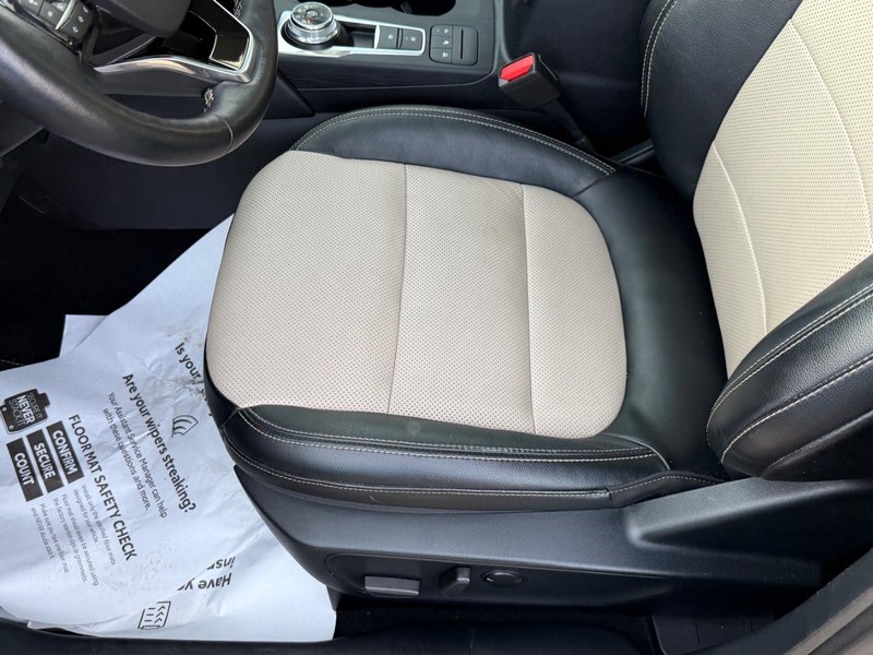 Ford Escape Vehicle Image 14