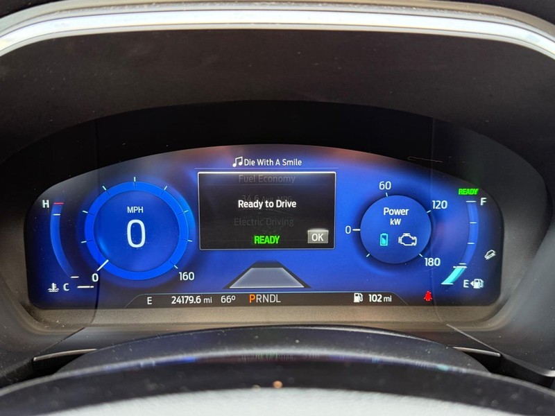 Ford Escape Vehicle Image 17