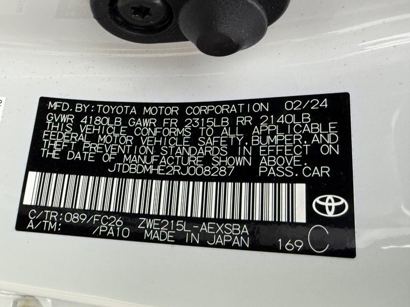 Toyota Corolla Hybrid Vehicle Image 22