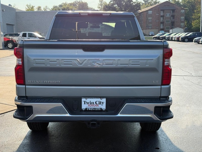 Chevrolet Silverado 1500 Vehicle Image 5