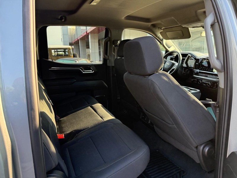 Chevrolet Silverado 1500 Vehicle Image 11