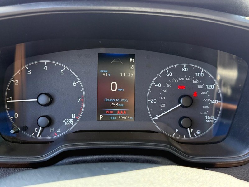 Toyota Corolla Vehicle Image 18