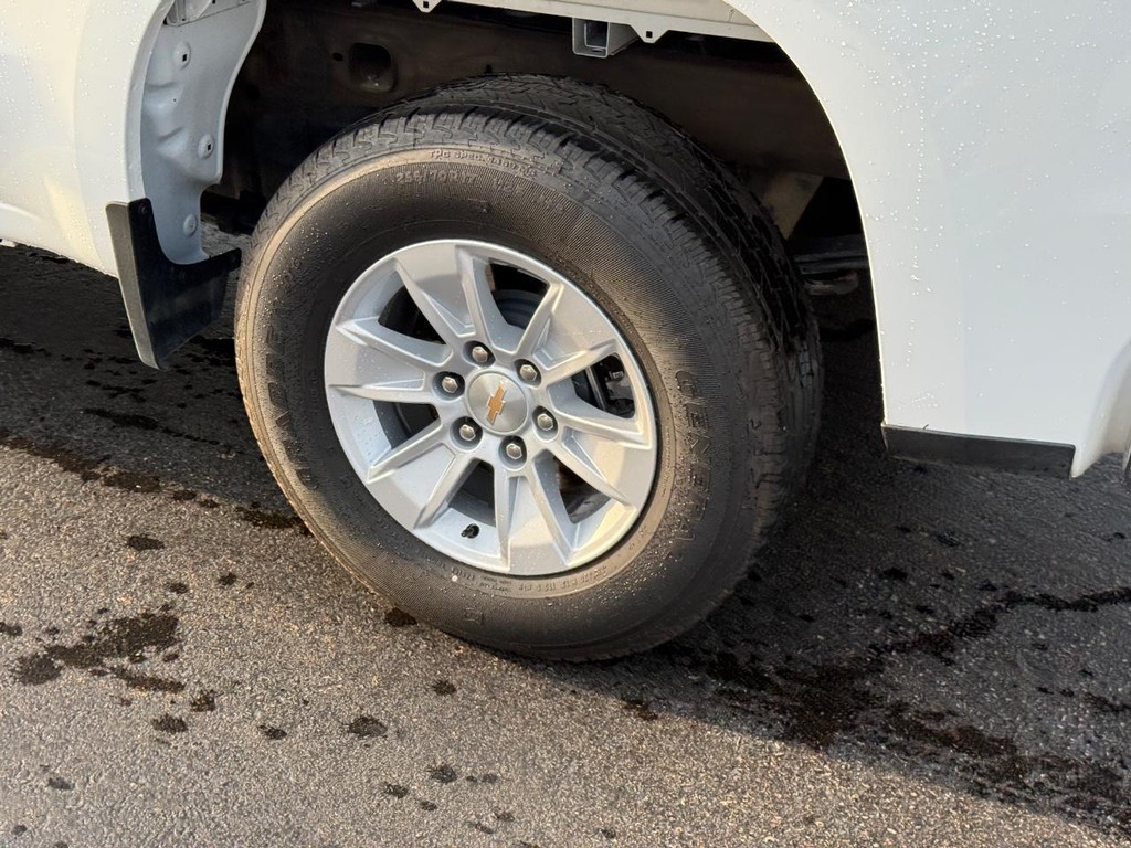 Chevrolet Silverado 1500 Vehicle Image 8