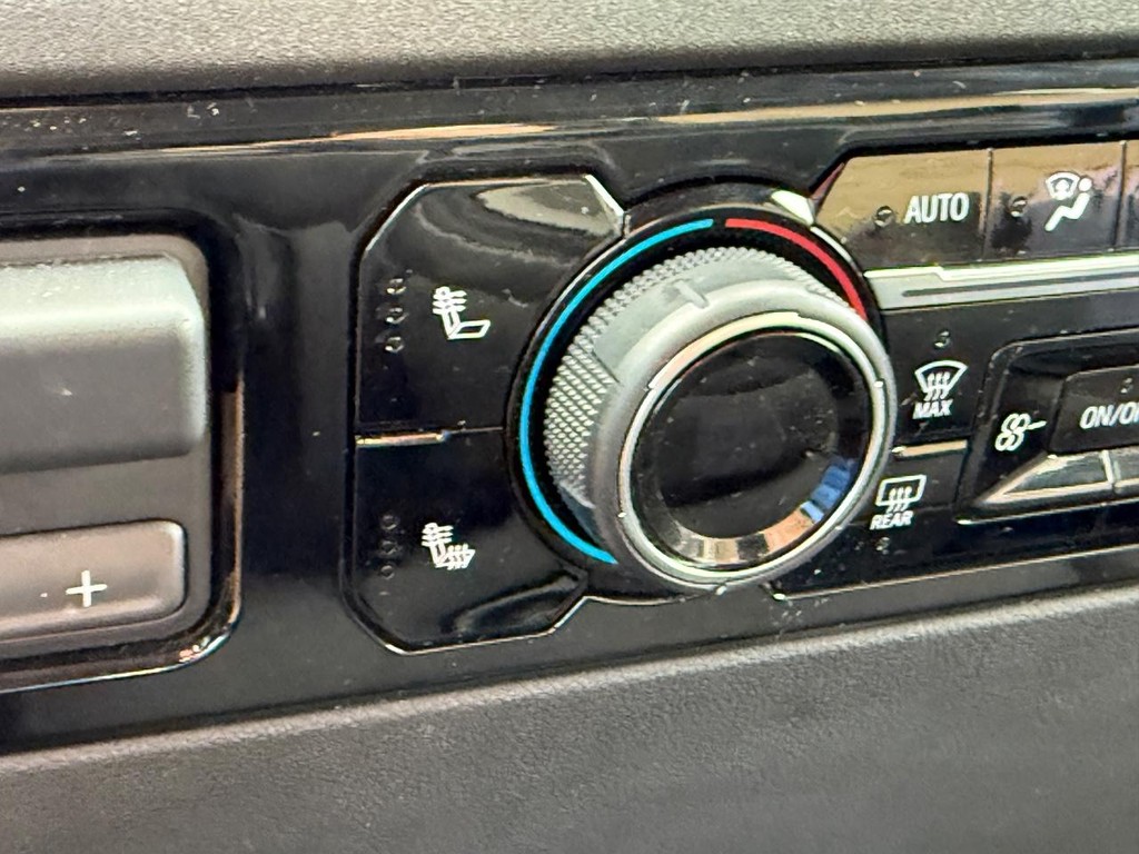 Chevrolet Silverado 1500 Vehicle Image 23