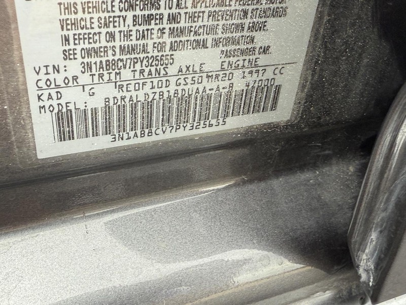 Nissan Sentra Vehicle Image 23