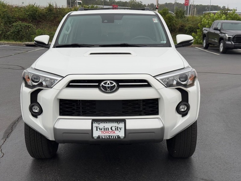 Toyota 4Runner Vehicle Image 10