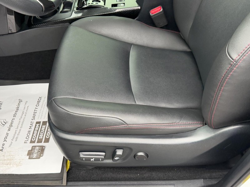 Toyota 4Runner Vehicle Image 16