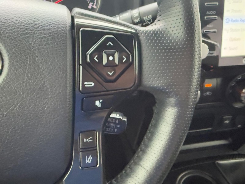 Toyota 4Runner Vehicle Image 18