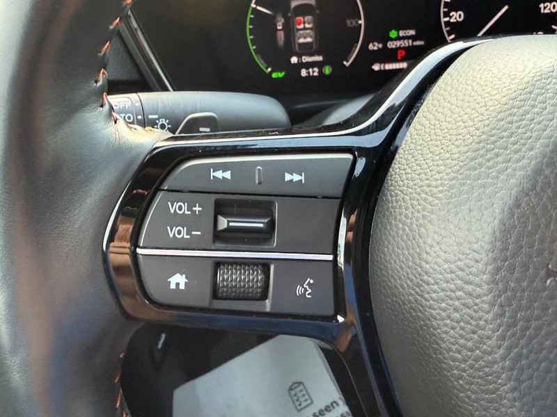 Honda CR-V Hybrid Vehicle Image 18