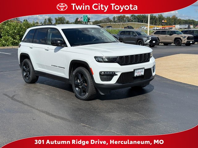 2023 Jeep Grand Cherokee Limited's photo