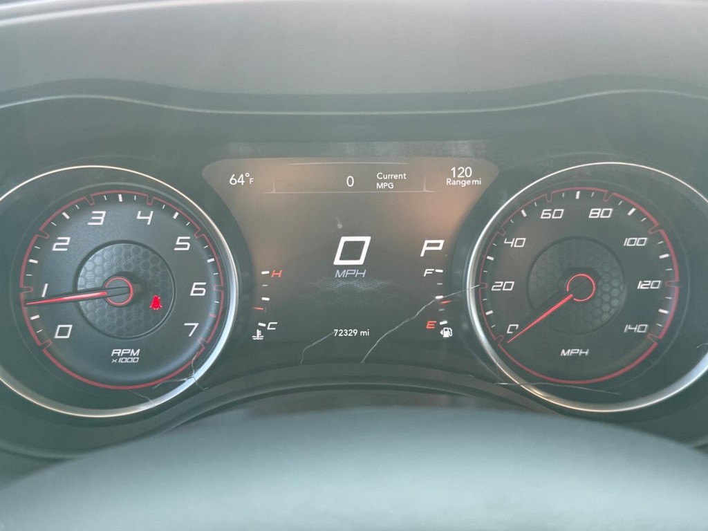 Dodge Charger Vehicle Full-screen Gallery Image 19