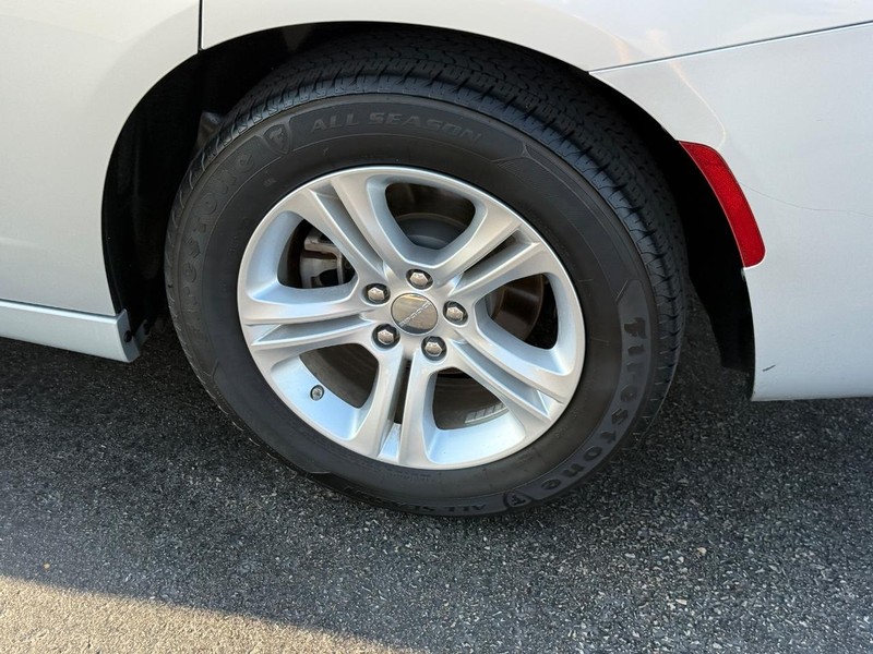 Dodge Charger Vehicle Image 7