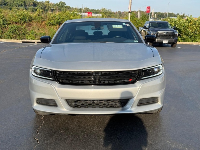 Dodge Charger Vehicle Image 9