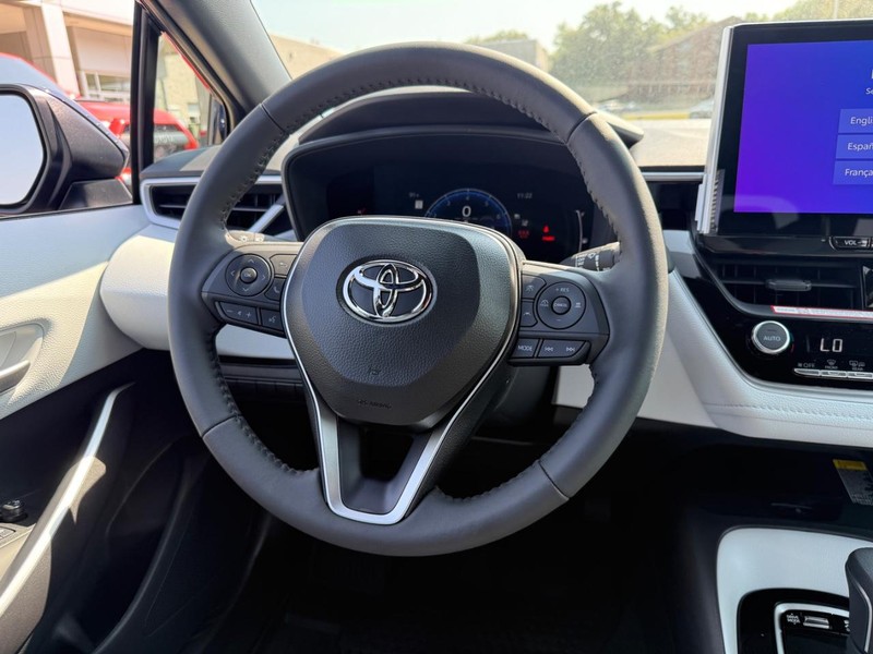 Toyota Corolla Vehicle Image 8