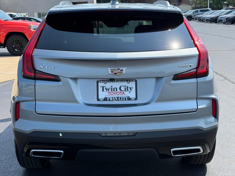 Cadillac XT4 Vehicle Image 10