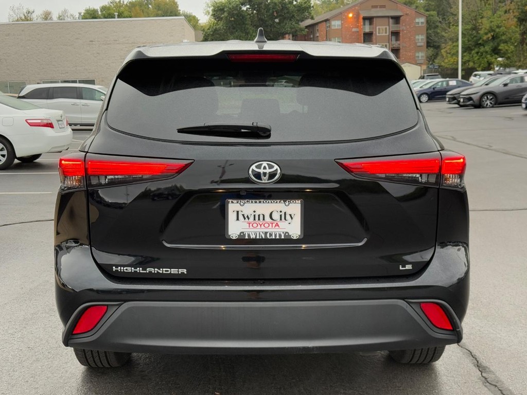 Toyota Highlander Vehicle Image 5