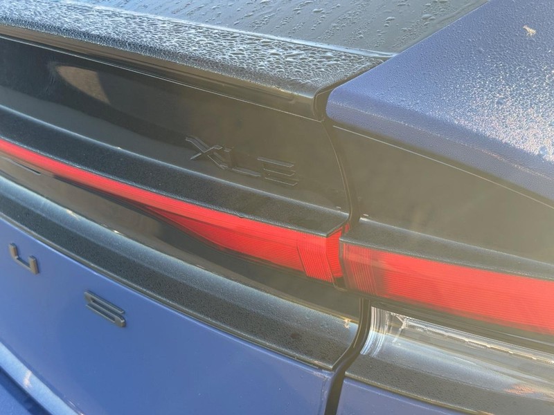 Toyota Prius Vehicle Image 4