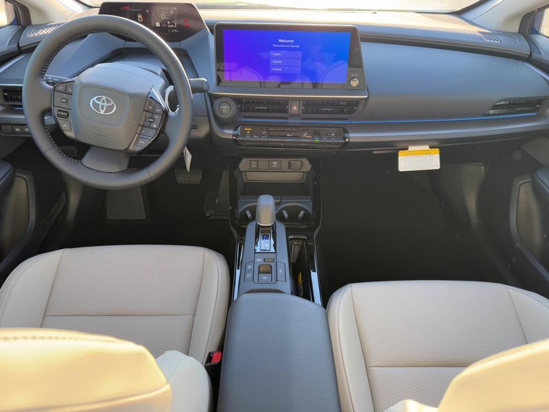 Toyota Prius Vehicle Image 7