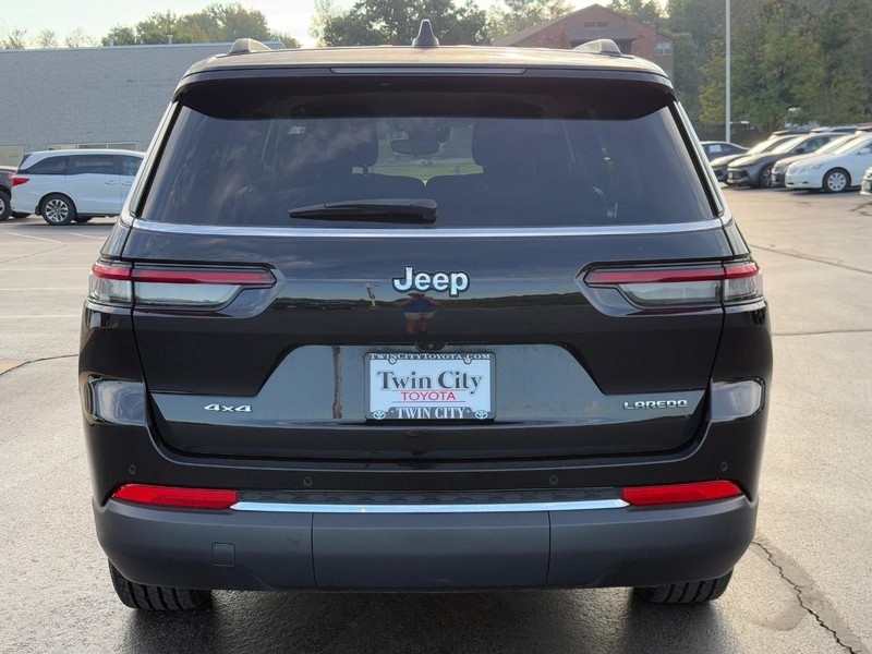 Jeep Grand Cherokee L Vehicle Image 5