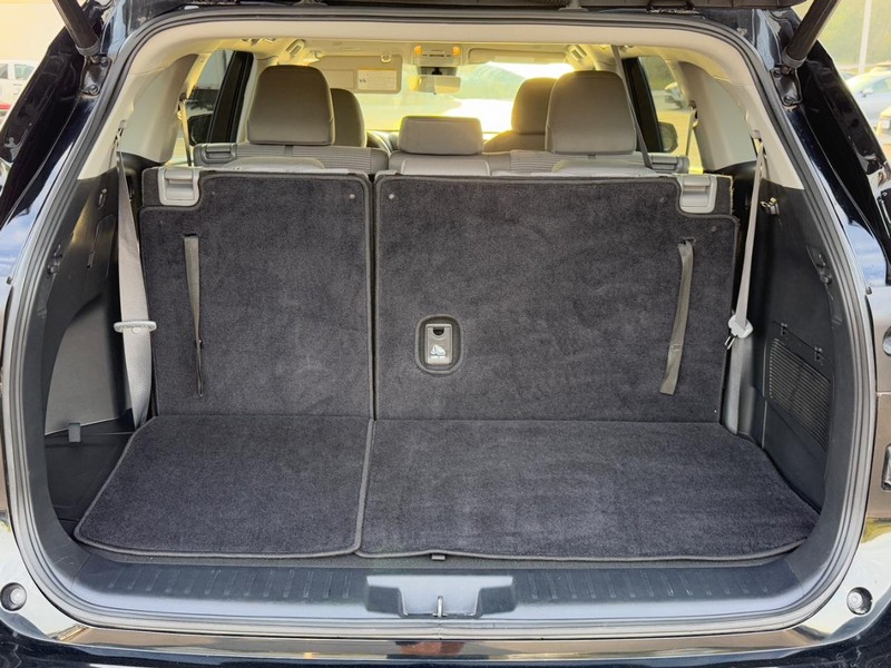 Toyota Highlander Vehicle Image 4
