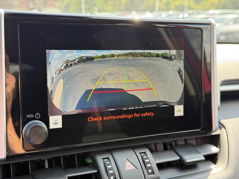 Toyota RAV4 Vehicle Image 21