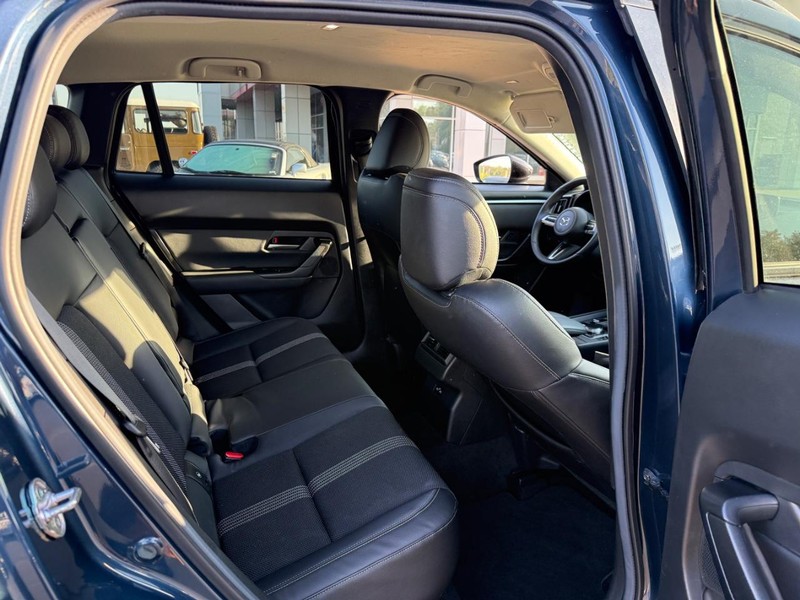 Mazda CX-50 Vehicle Image 10