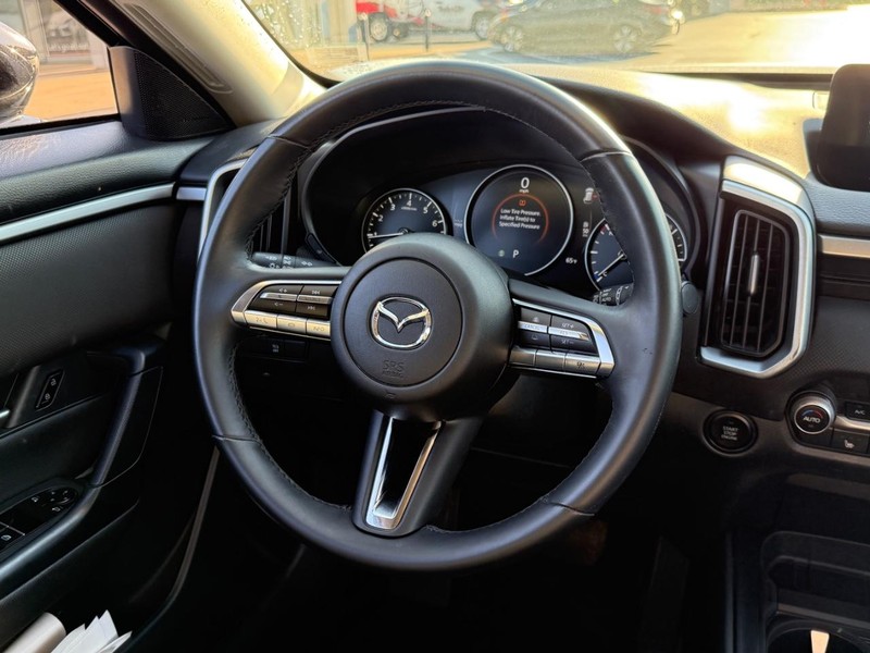 Mazda CX-50 Vehicle Image 12