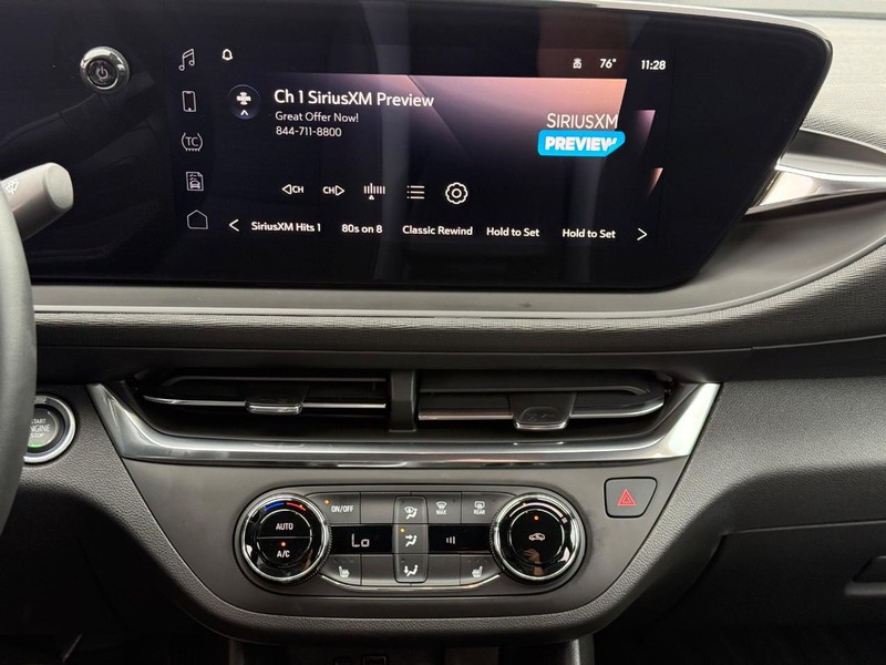 Buick Envista Vehicle Image 13