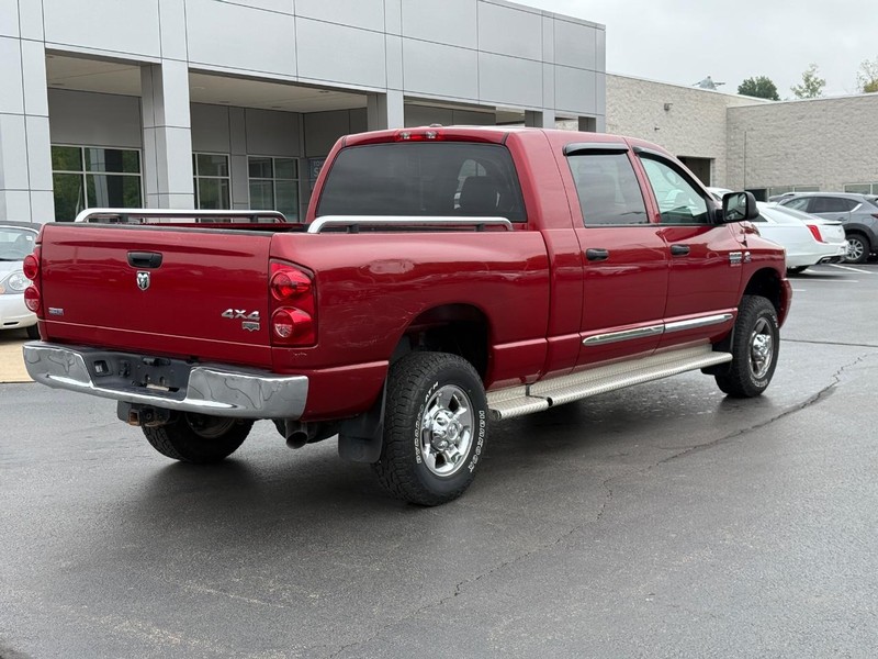 Dodge Ram 2500 Vehicle Image 3