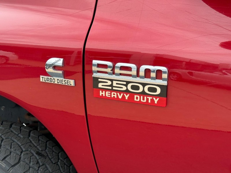 Dodge Ram 2500 Vehicle Image 8