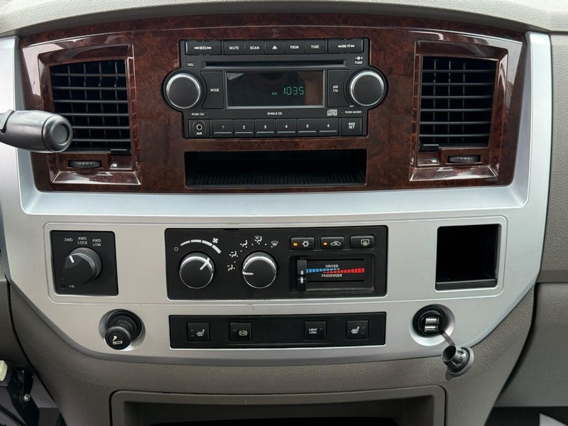 Dodge Ram 2500 Vehicle Image 14