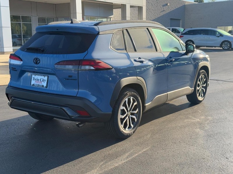 Toyota Corolla Cross Vehicle Image 3