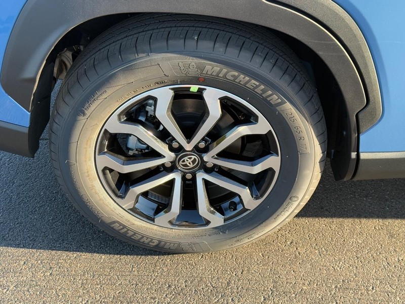 Toyota Corolla Cross Vehicle Image 5