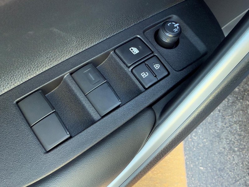 Toyota Corolla Cross Vehicle Image 10