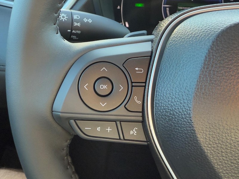 Toyota Corolla Cross Vehicle Image 12