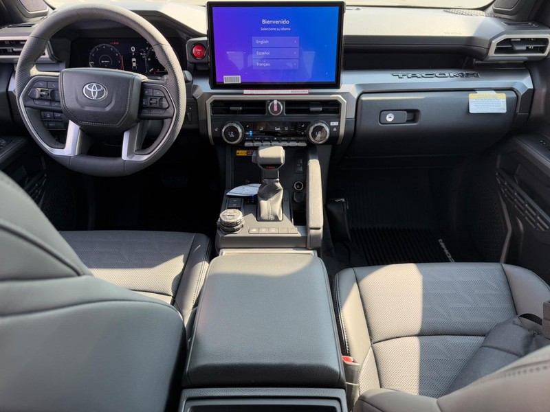 Toyota Tacoma 4WD Vehicle Image 8