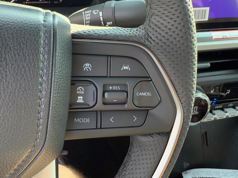 Toyota Tacoma 4WD Vehicle Image 15