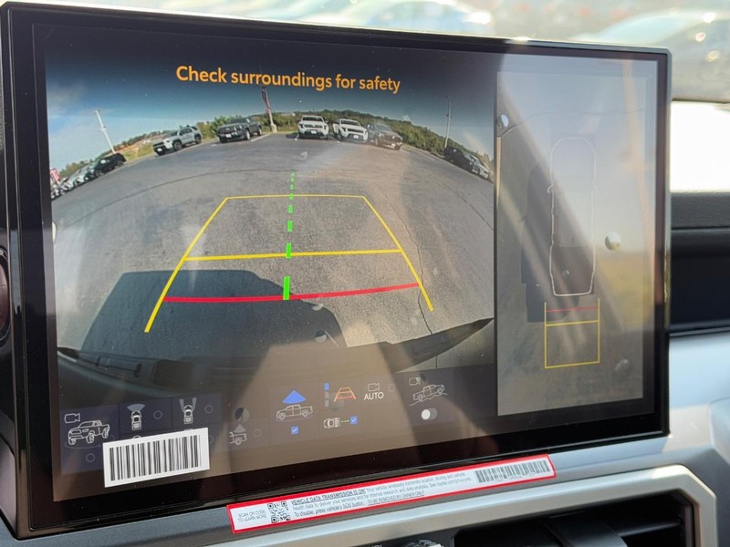 Toyota Tacoma 4WD Vehicle Image 17